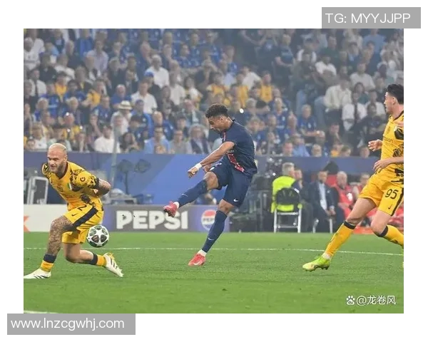 欧联杯精彩对决巴黎圣日耳曼大胜国米帽子戏法引爆全场热情