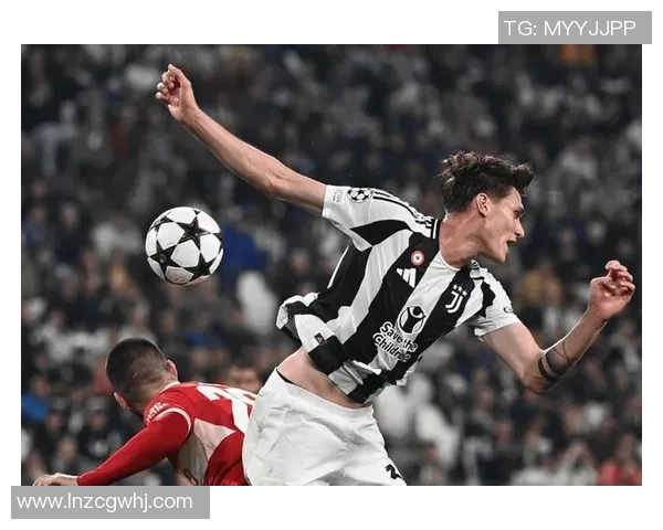 意甲焦点战巴萨3-0尤文图斯争议判罚引发全场热议与绝杀瞬间